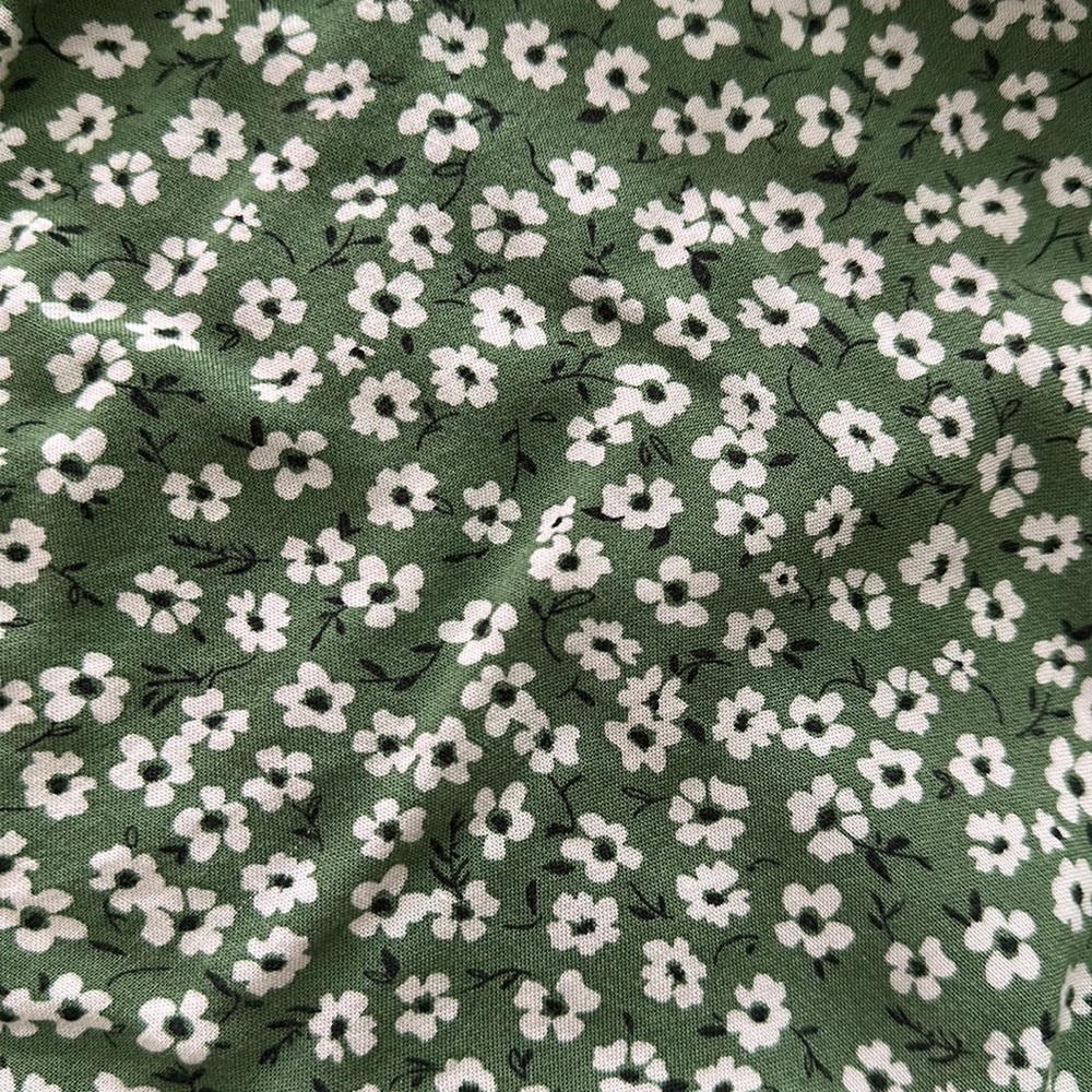 Wild Fable Green and White Flower Print Tank Top - Picture 3 of 3